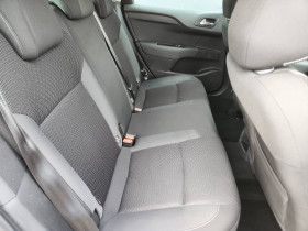 Citroen C4 C4 PureTech 110 BVM Millenium 5p  occasion � Lescure-d'Albigeois - photo n�19