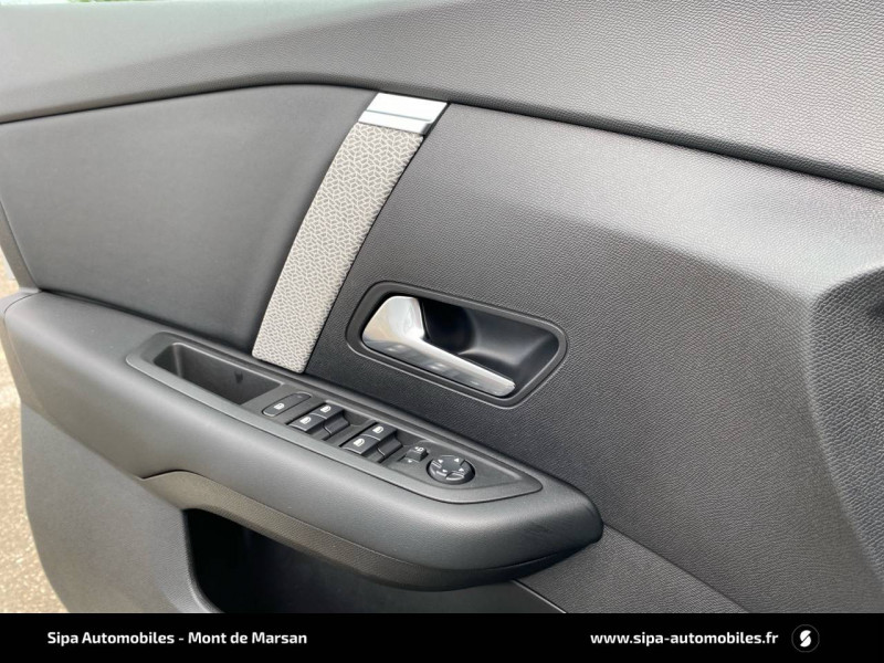 Citroen C4 C4 PureTech 130 EAT8 Plus 5p 2024 - photo n°20 Citroen C4 C4 PureTech 130 EAT8 Plus 5p  occasion à Mont-de-Marsan - photo n°20