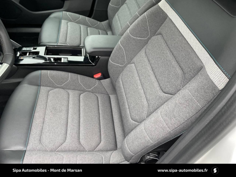 Citroen C4 C4 PureTech 130 S&S EAT8 C-Series 5p 2023 - photo n°9 Citroen C4 C4 PureTech 130 S&S EAT8 C-Series 5p  occasion à Mont-de-Marsan - photo n°9