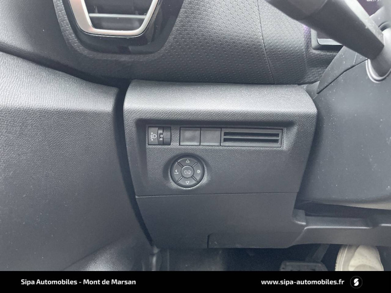 Citroen C4 C4 PureTech 130 S&S EAT8 C-Series 5p 2023 - photo n°17 Citroen C4 C4 PureTech 130 S&S EAT8 C-Series 5p  occasion à Mont-de-Marsan - photo n°17
