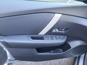 Citroen C4 C4 PureTech 130 S&S EAT8 Feel Pack 5p  occasion  Lescure-d'Albigeois - photo n14