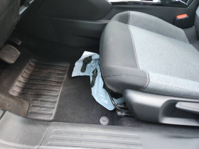 Citroen C4 C4 SOCIETE BLUEHDI 130 S&S EAT8 FEEL NAV BUSINESS R 5p  occasion  Lescure-d'Albigeois - photo n13