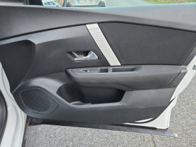 Citroen C4 C4 SOCIETE BLUEHDI 130 S&S EAT8 FEEL NAV BUSINESS R 5p  occasion  Lescure-d'Albigeois - photo n18