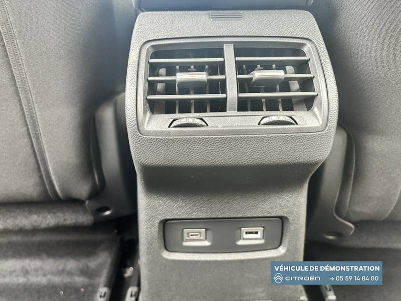 Citroen C4 e-C4 136 ch autonomie standard  Automatique Plus 5p 2024 - photo n°14 Citroen C4 e-C4 136 ch autonomie standard  Automatique Plus 5p  occasion à Lescar - photo n°14