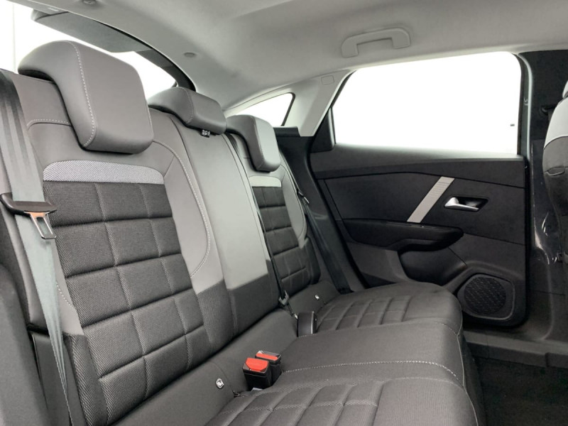 Citroen C4 Hybride 136 e-DCS6 Plus 2025 - photo n°8 Citroen C4 Hybride 136 e-DCS6 Plus  occasion à SAINT-GREGOIRE - photo n°8