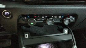 Citroen C4 Hybride 145 bva e-dcs6 max  occasion � Ganges - photo n�16