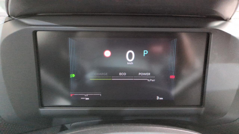 Citroen C4 Hybride 145 e-dcs6 business 2025 - photo n°12 Citroen C4 Hybride 145 e-dcs6 business  occasion à Ganges - photo n°12