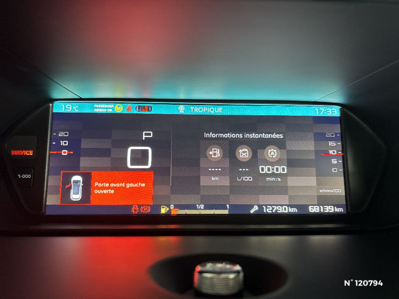 Citroen C4 PURETECH 130 S&S EAT8 ORIGINS 2020 - photo n°12 Citroen C4 PURETECH 130 S&S EAT8 ORIGINS  occasion à Le Perreux-sur-Marne - photo n°12