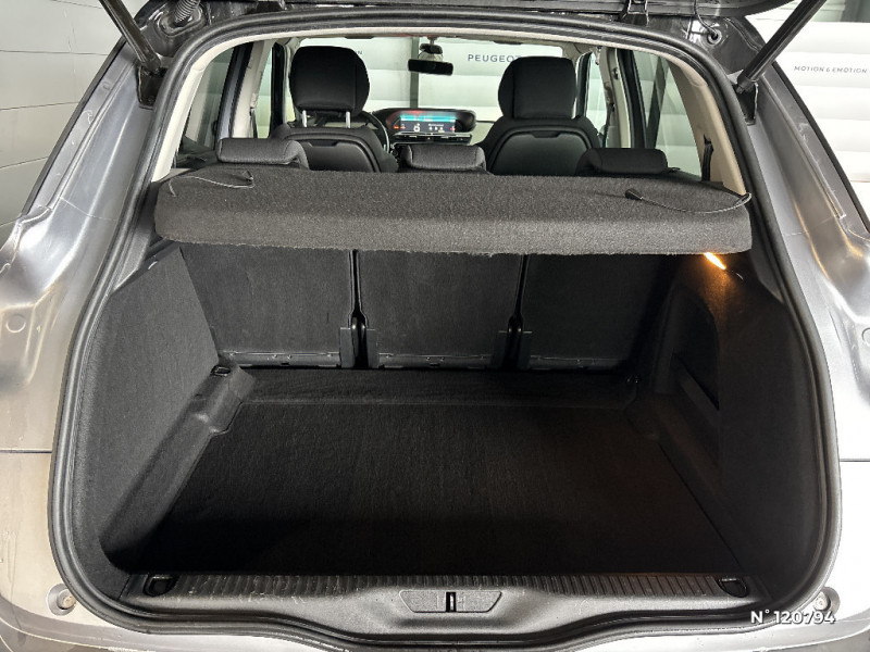 Citroen C4 PURETECH 130 S&S EAT8 ORIGINS 2020 - photo n°7 Citroen C4 PURETECH 130 S&S EAT8 ORIGINS  occasion à Le Perreux-sur-Marne - photo n°7