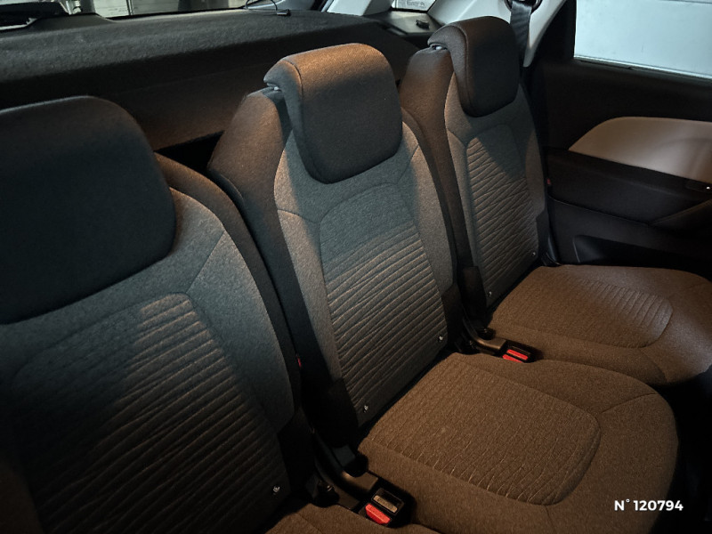 Citroen C4 PURETECH 130 S&S EAT8 ORIGINS 2020 - photo n°11 Citroen C4 PURETECH 130 S&S EAT8 ORIGINS  occasion à Le Perreux-sur-Marne - photo n°11