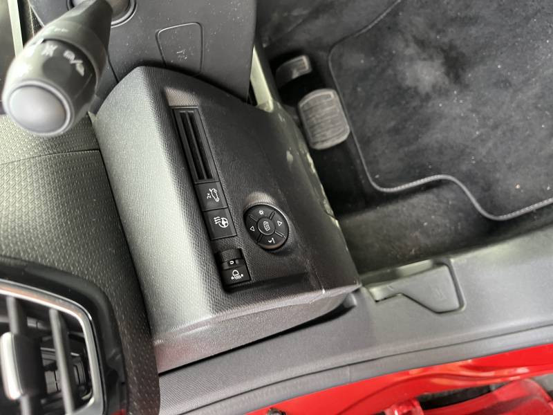 Citroen C4 x e- 136 ch Automatique Shine  occasion  NANTERRE - photo n5