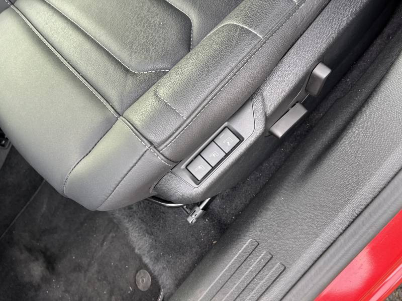 Citroen C4 x e- 136 ch Automatique Shine  occasion  NANTERRE - photo n4