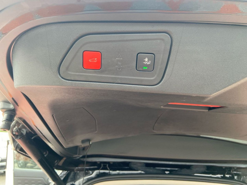 Citroen C5 Aircross HDI 130 EAT8 SHINE HAYON ELEC GRIP CONTROL 2020 - photo n°18 Citroen C5 Aircross HDI 130 EAT8 SHINE HAYON ELEC GRIP CONTROL  occasion à Lescure-d'Albigeois - photo n°18