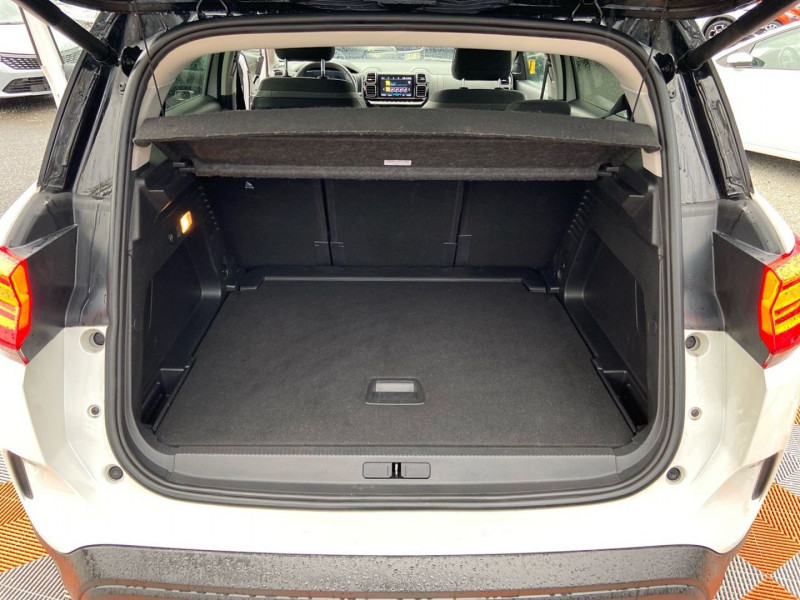 Citroen C5 Aircross HDI 130 EAT8 SHINE HAYON ELEC GRIP CONTROL 2020 - photo n°16 Citroen C5 Aircross HDI 130 EAT8 SHINE HAYON ELEC GRIP CONTROL  occasion à Lescure-d'Albigeois - photo n°16