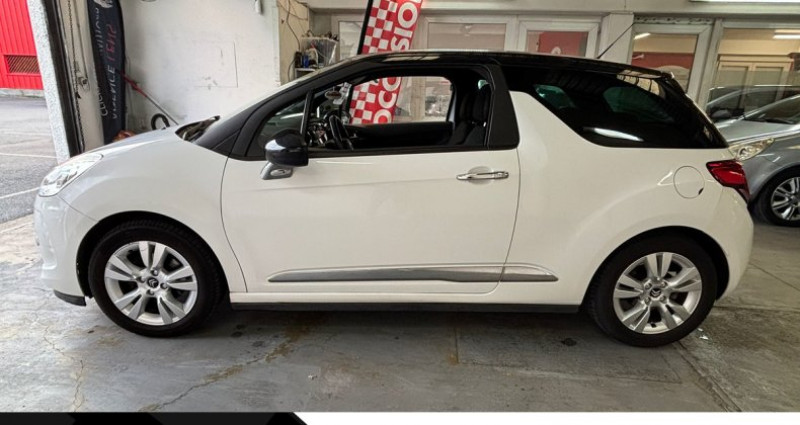 Citroen DS3 1.6 VTI 120 CV FINITION SoChic // BVA / CLIM / JANTE ALU / R 2012 - photo n°5 Citroen DS3 1.6 VTI 120 CV FINITION SoChic // BVA / CLIM / JANTE ALU / R  occasion à Harnes - photo n°5