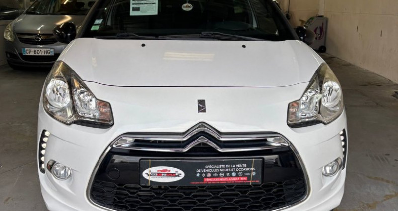 Citroen DS3 1.6 VTI 120 CV FINITION SoChic // BVA / CLIM / JANTE ALU / R 2012 - photo n°4 Citroen DS3 1.6 VTI 120 CV FINITION SoChic // BVA / CLIM / JANTE ALU / R  occasion à Harnes - photo n°4