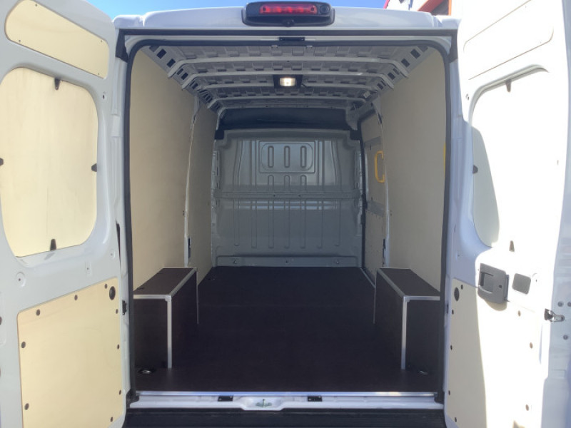 Citroen Jumper TOLE MAXI 35 L3H2 140 S&S BVM6 2025 - photo n°10 Citroen Jumper TOLE MAXI 35 L3H2 140 S&S BVM6  occasion à Ganges - photo n°10