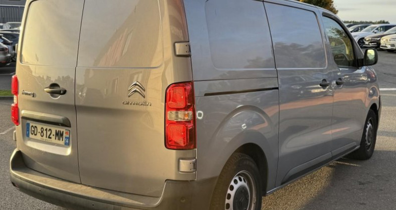 Citroen Jumpy M 2.0 BlueHDi - 145 S&S III FOURGON Driver 2021 - photo n°2 Citroen Jumpy M 2.0 BlueHDi - 145 S&S III FOURGON Driver  occasion à LE CASTELET - photo n°2
