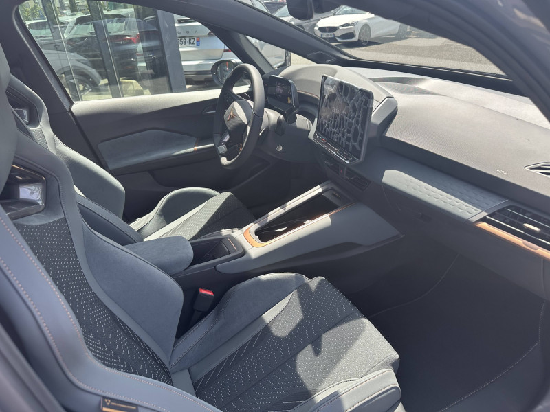 Cupra Born Born 325 ch VZ 5p  occasion  Onet-le-Chteau - photo n5