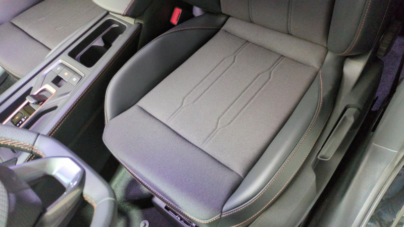 Cupra Formentor 1.5 etsi hybrid 150 ch bva dsg7 v + attelage + sieges chauff  occasion � Ganges - photo n�11