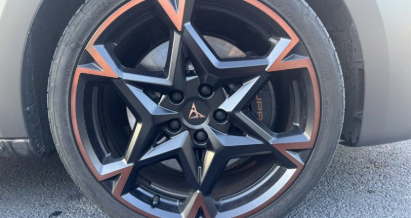 Cupra Leon 1.5 EHYBRID 272CH VZ EXTREME DSG6 2025 - photo n°4 Cupra Leon 1.5 EHYBRID 272CH VZ EXTREME DSG6  occasion à ORANGE - photo n°4