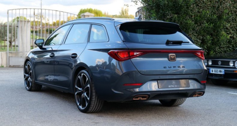 Cupra Leon sportstourer 1.4 e-hybrid 245 ch v dsg6 2021 - photo n°3 Cupra Leon sportstourer 1.4 e-hybrid 245 ch v dsg6  occasion à Meyreuil - photo n°3