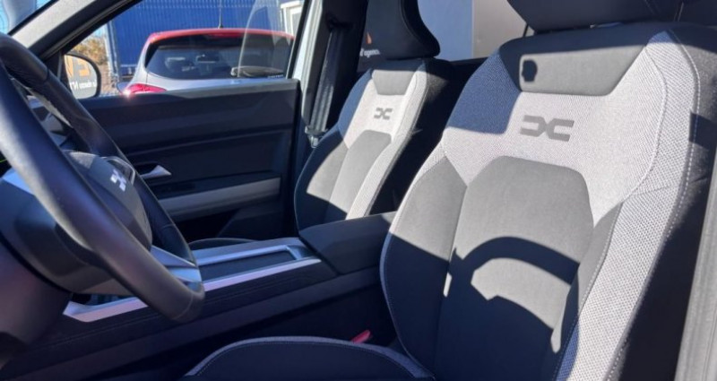 Dacia Bigster 1.8 155H 110 HYBRID FULL-HYBRID 1.4KWH EXPRESSION 4X2 BVA 2025 - photo n°5 Dacia Bigster 1.8 155H 110 HYBRID FULL-HYBRID 1.4KWH EXPRESSION 4X2 BVA  occasion à ANDREZIEUX-BOUTHEON - photo n°5