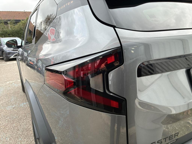 Dacia Bigster 1.8 hybrid 155ch EXTREME + hayon elect  + pk parking  occasion � M�rignac - photo n�16