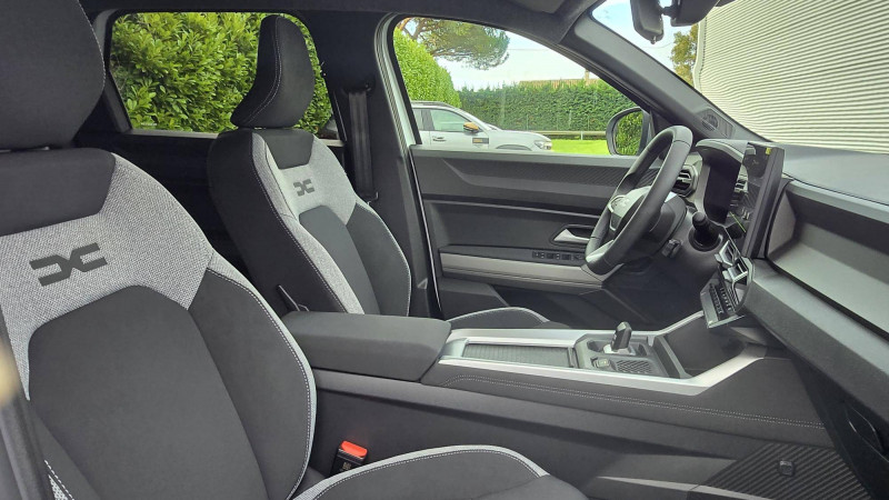 Dacia Bigster Bigster Hybrid 155 Journey 5p 2025 - photo n°6 Dacia Bigster Bigster Hybrid 155 Journey 5p  occasion à Sainte-Bazeille - photo n°6