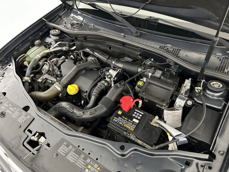 Dacia Duster 1.5 dCi 110ch Lauréate 4X2 + Régulateur de vitesse 2014 - photo n°19 Dacia Duster 1.5 dCi 110ch Lauréate 4X2 + Régulateur de vitesse  occasion à SAINT-GREGOIRE - photo n°19