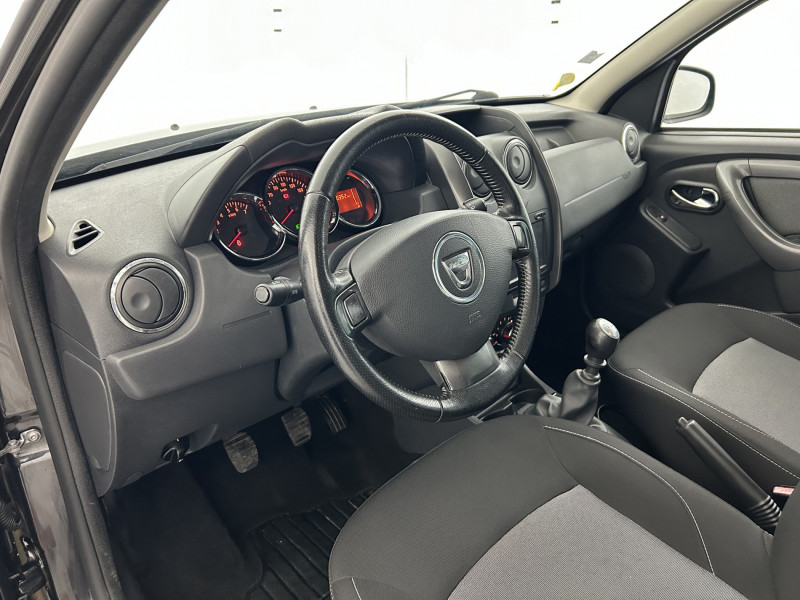 Dacia Duster 1.5 dCi 110ch Prestige 4X2 2016 - photo n°13 Dacia Duster 1.5 dCi 110ch Prestige 4X2  occasion à SAINT-GREGOIRE - photo n°13