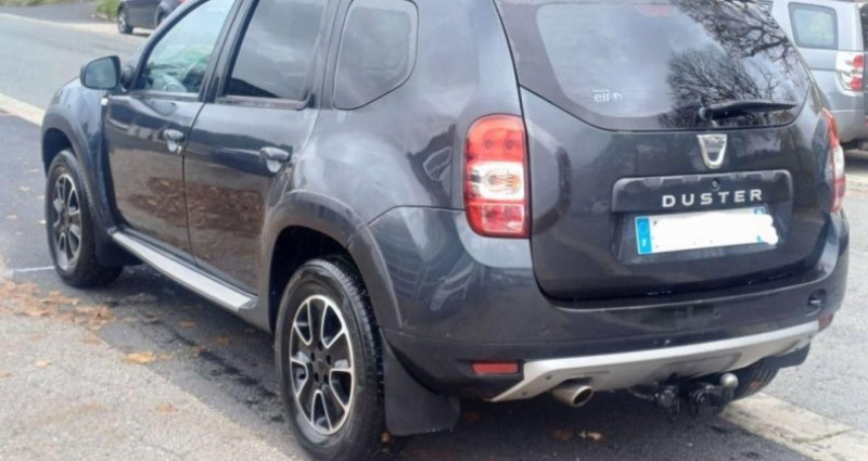 Dacia Duster 1.5DCI 110 4x4 BLACK-TOUCH 2017 - photo n°5 Dacia Duster 1.5DCI 110 4x4 BLACK-TOUCH  occasion à ST BONNET LE FROID - photo n°5