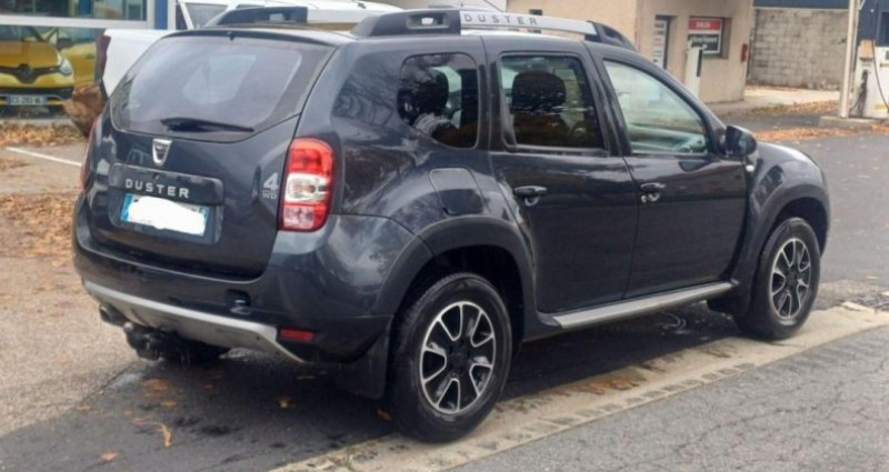 Dacia Duster 1.5DCI 110 4x4 BLACK-TOUCH 2017 - photo n°3 Dacia Duster 1.5DCI 110 4x4 BLACK-TOUCH  occasion à ST BONNET LE FROID - photo n°3