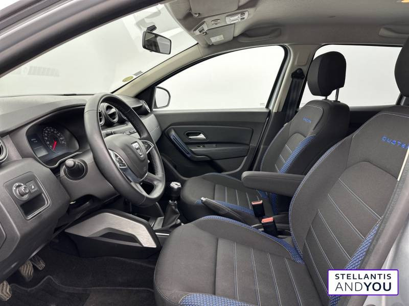 Dacia Duster Blue dCi 115 4x2 15 ans  occasion  LES ULIS - photo n10