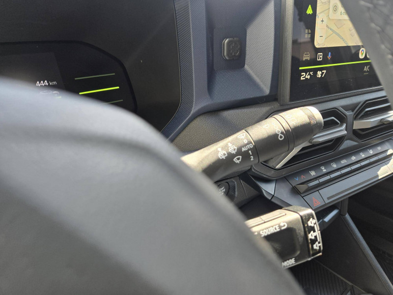 Dacia Duster Duster Hybrid 140 Journey 5p 2025 - photo n°10 Dacia Duster Duster Hybrid 140 Journey 5p  occasion à Sainte-Bazeille - photo n°10