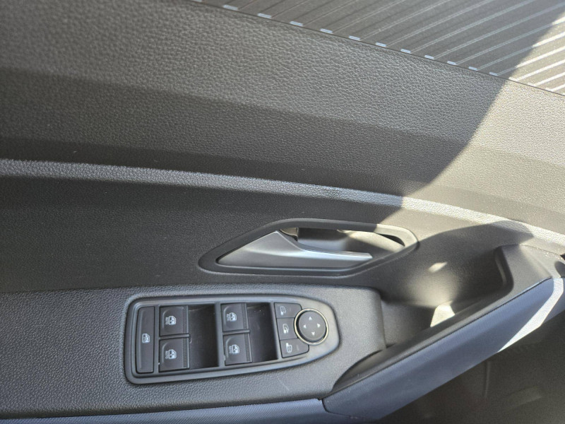 Dacia Duster Duster Hybrid 140 Journey 5p 2025 - photo n°12 Dacia Duster Duster Hybrid 140 Journey 5p  occasion à Sainte-Bazeille - photo n°12