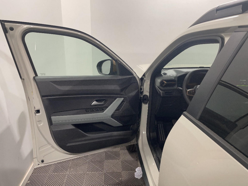 Dacia Duster Duster Mild Hybrid 130 4x2 Extreme 2025 - photo n°19 Dacia Duster Duster Mild Hybrid 130 4x2 Extreme  occasion à Évreux - photo n°19