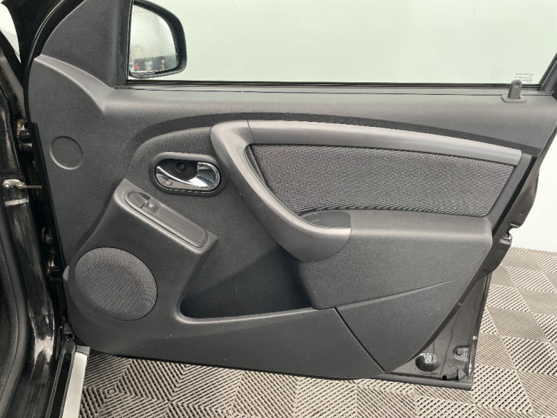 Dacia Duster Duster TCe 125 4x2 Prestige Edition 2016 2016 - photo n°20 Dacia Duster Duster TCe 125 4x2 Prestige Edition 2016  occasion à Saint-Léonard - photo n°20