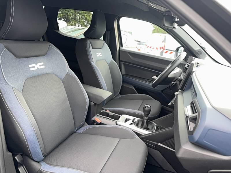 Dacia Duster ECO-G 100 Journey 2025 - photo n°14 Dacia Duster ECO-G 100 Journey  occasion à Sainte-Bazeille - photo n°14