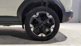 Dacia Duster Hybrid 140 4x2 bva extreme + pack techno + pack city  occasion � Ganges - photo n�6