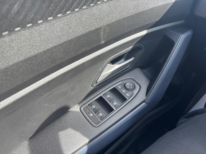 Dacia Duster mild hybrid 130 4x4 JOURNEY 2025 - photo n°16 Dacia Duster mild hybrid 130 4x4 JOURNEY  occasion à Lormont - photo n°16