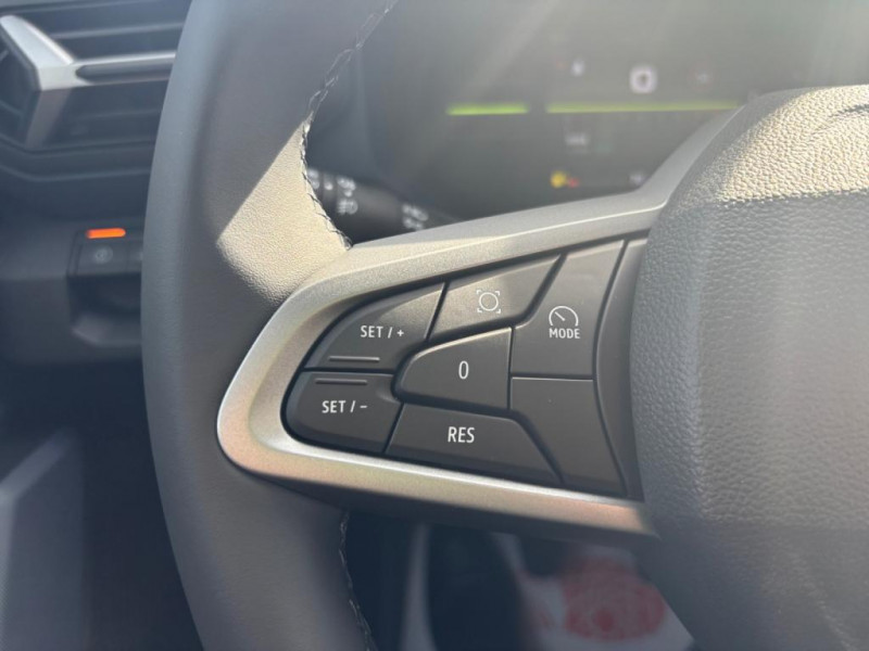 Dacia Duster mild hybrid 130 4x4 JOURNEY 2025 - photo n°19 Dacia Duster mild hybrid 130 4x4 JOURNEY  occasion à Lormont - photo n°19