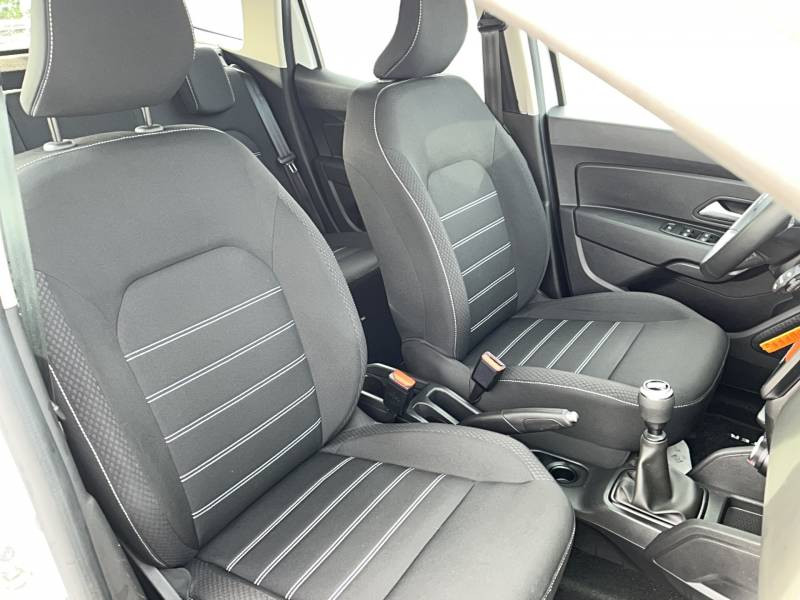 Dacia Duster TCe 130 FAP 4x2 Confort  occasion � Sainte-Bazeille - photo n�11