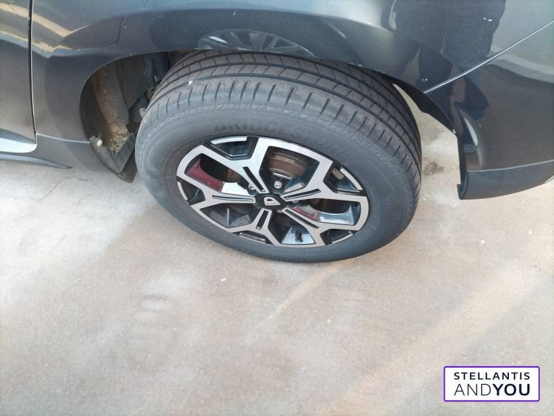 Dacia Duster TCe 130 FAP 4x2 Prestige  occasion  JOINVILLE LE PONT - photo n4