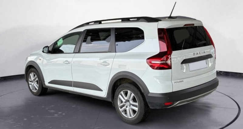 Dacia Jogger 1.0 ECO-G 100CH CONFORT 7 PLACES / 1 ERE MAIN / CRITAIR 1 / 2022 - photo n°7 Dacia Jogger 1.0 ECO-G 100CH CONFORT 7 PLACES / 1 ERE MAIN / CRITAIR 1 /  occasion à Moirans - photo n°7