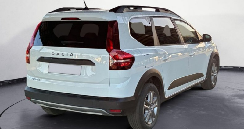 Dacia Jogger 1.0 ECO-G 100CH CONFORT 7 PLACES / 1 ERE MAIN / CRITAIR 1 / 2022 - photo n°5 Dacia Jogger 1.0 ECO-G 100CH CONFORT 7 PLACES / 1 ERE MAIN / CRITAIR 1 /  occasion à Moirans - photo n°5