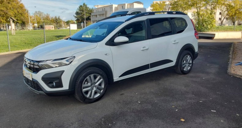 Dacia Jogger 1.0 TCe 110ch Expression 5 places 2023 - photo n°3 Dacia Jogger 1.0 TCe 110ch Expression 5 places  occasion à Bourges - photo n°3