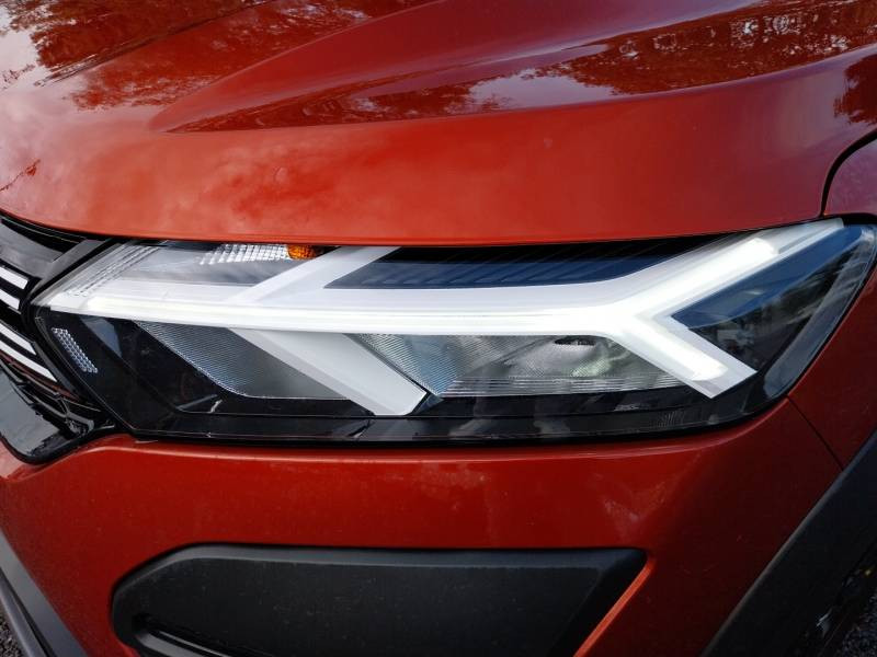 Dacia Jogger TCe 110 7 places Extreme + 2023 - photo n°9 Dacia Jogger TCe 110 7 places Extreme +  occasion à Toulouse - photo n°9