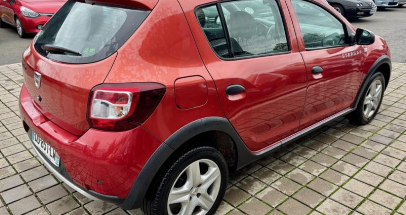 Dacia Sandero 0.9 TCe 90ch eco² Stepway Prestige 2014 - photo n°4 Dacia Sandero 0.9 TCe 90ch eco² Stepway Prestige  occasion à NOUVOITOU - photo n°4