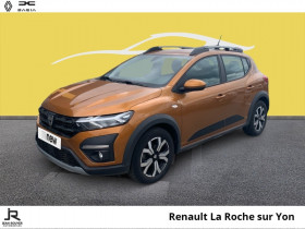 Dacia Sandero occasion 2021 mise en vente à LA ROCHE SUR YON par le garage RENAULT LA ROCHE - photo n°1